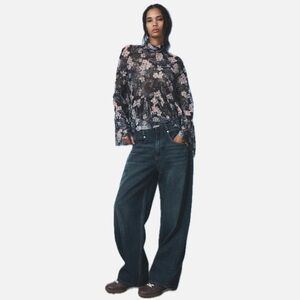 ZARA Translucent Blouse high collar and long sleeves. Sledge at the bottom.